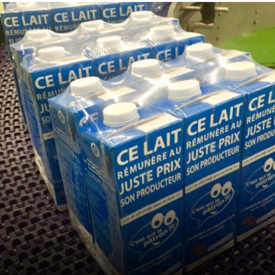 Pack de lait des consommateurs - C'est qui le Patron